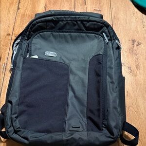 Black and gray laptop Backpack Tumi Tech